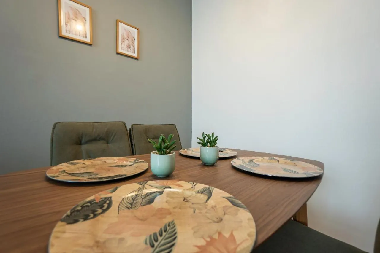 New Apartment With A King-Size Bed In A Calm Area Vienna