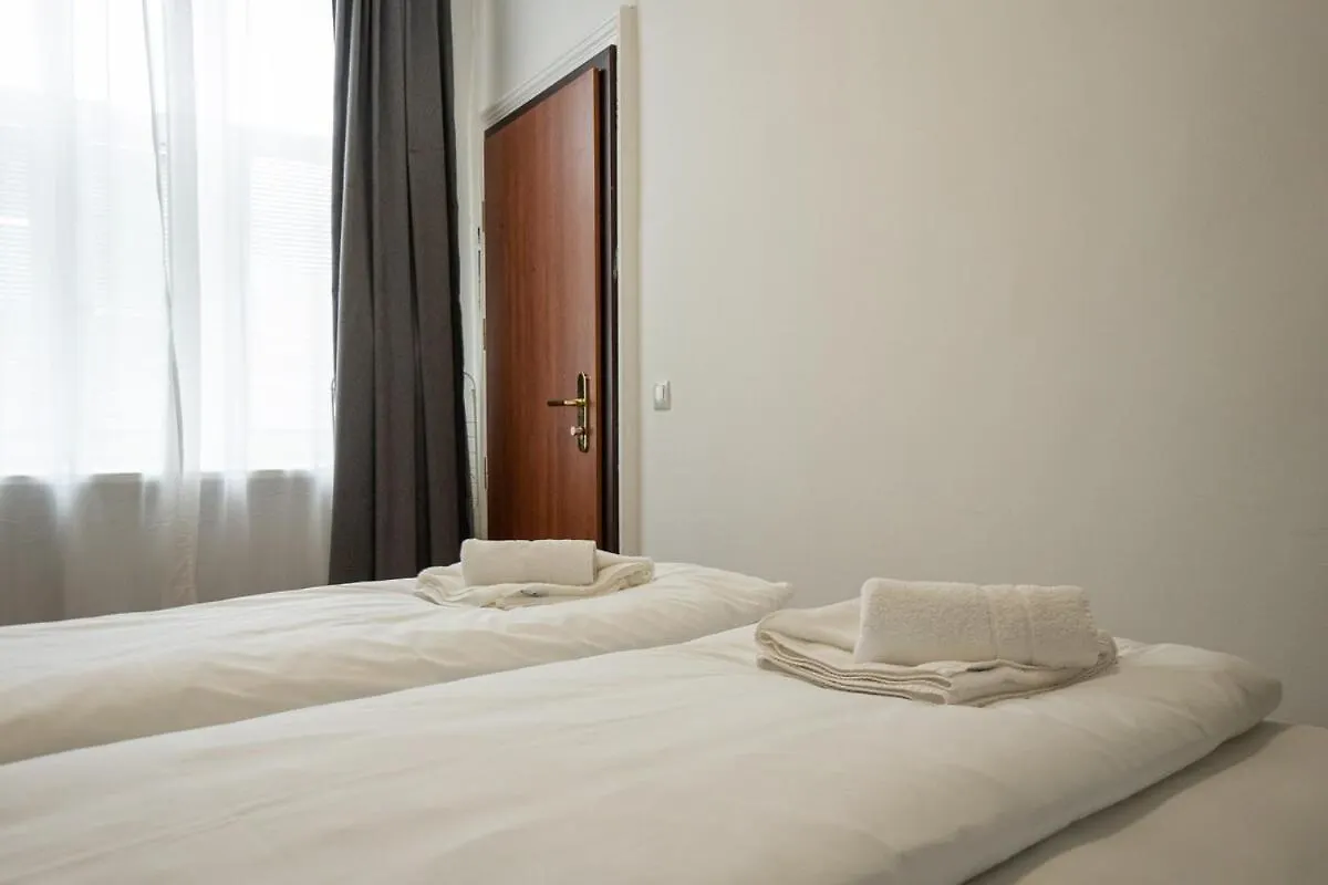 New Apartment With A King-Size Bed In A Calm Area Vienna
